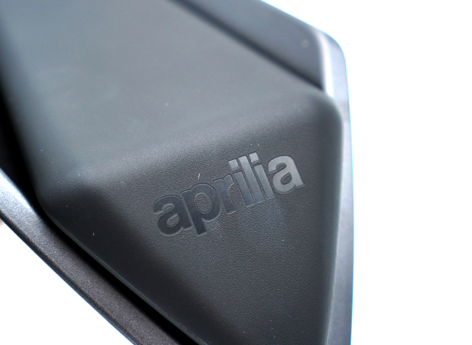 Funda asiento pasajero Apex Negro para Aprilia RS 660